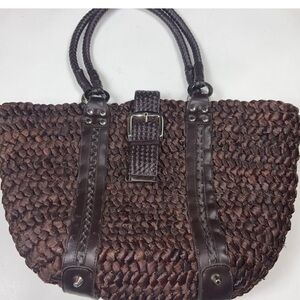 Woven Brown Tote Bag with Leather Trim 💯% Straw